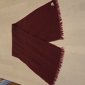 VTG Royal-Scott 100% Virgin Wool Maroon Scarf with Fringe